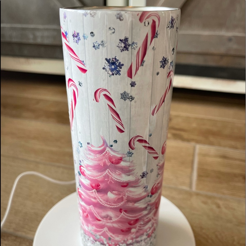 20 oz hot and cold tumbler.